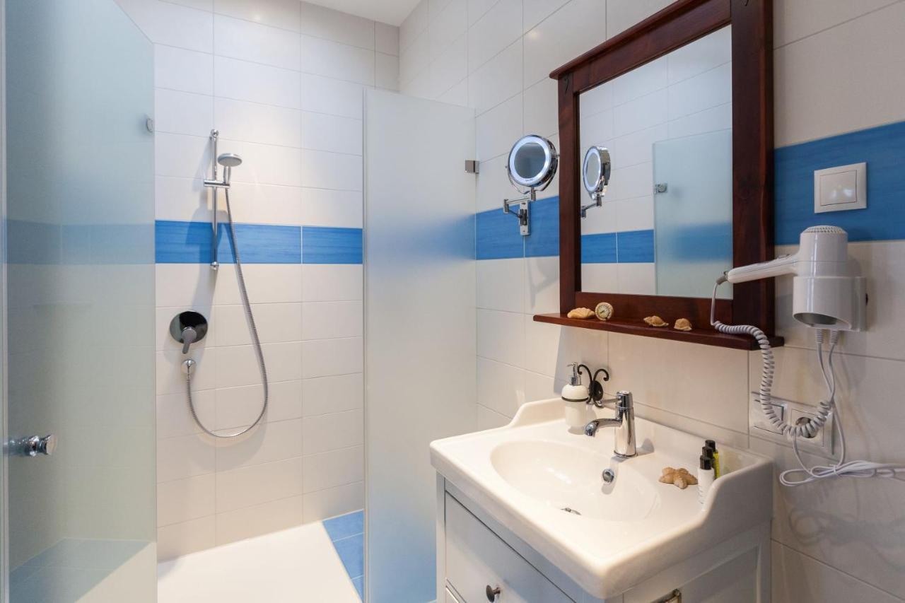 Vitusfort Doppelzimmer Edinburgh Fussen Bagian luar foto