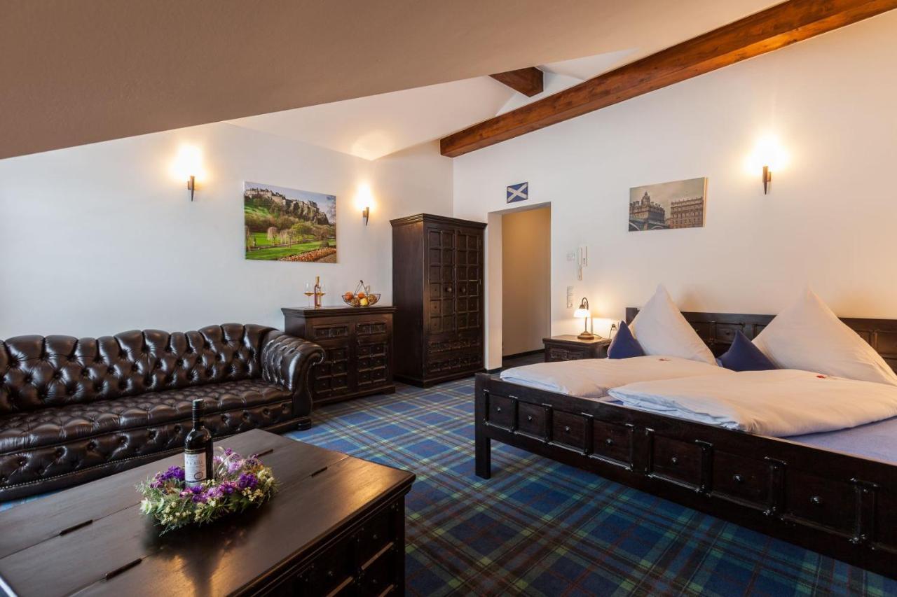 Vitusfort Doppelzimmer Edinburgh Fussen Bagian luar foto